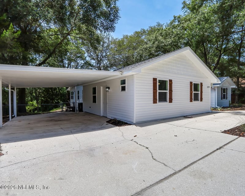 1277 Lake Asbury Dr, Green Cove Springs, FL 32043