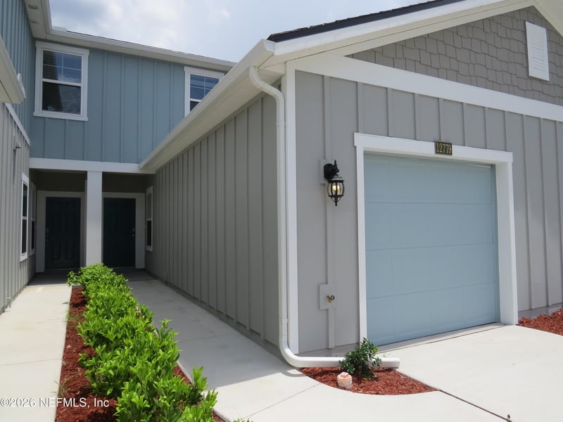 12779 Veterans Ct, Jacksonville, FL 32218