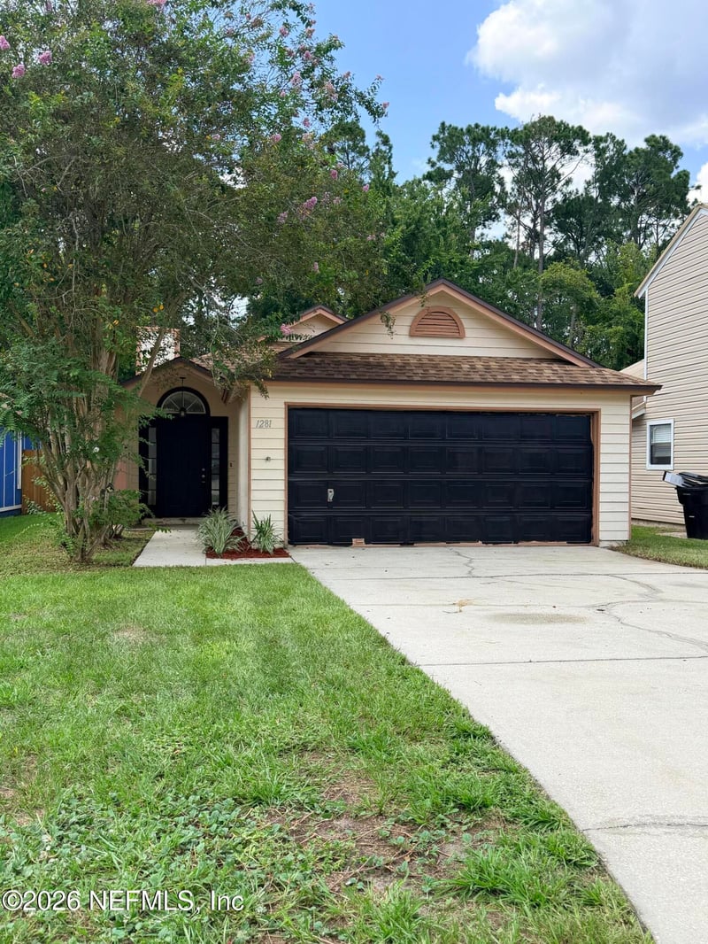 1281 Independence Dr, Orange Park, FL 32065