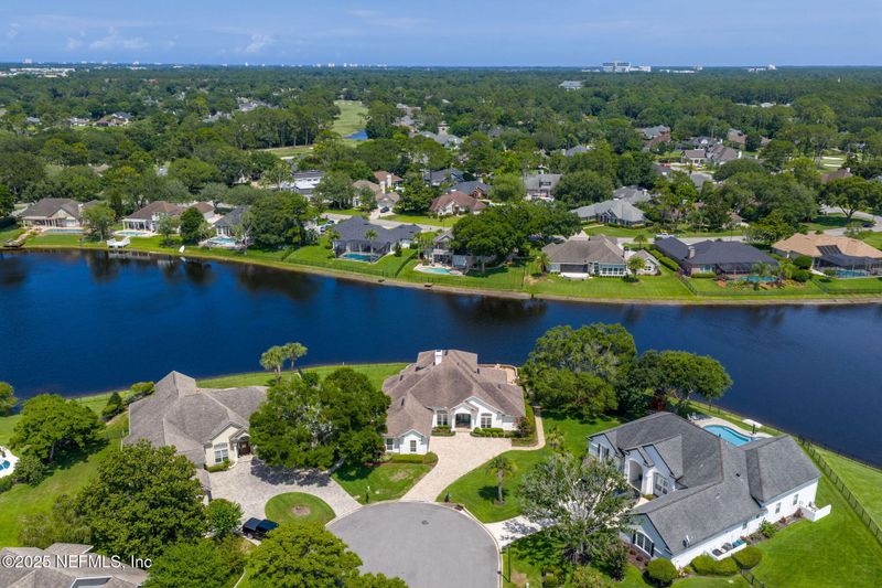 12819 Fenwick Island Ct E, Jacksonville, FL 32224
