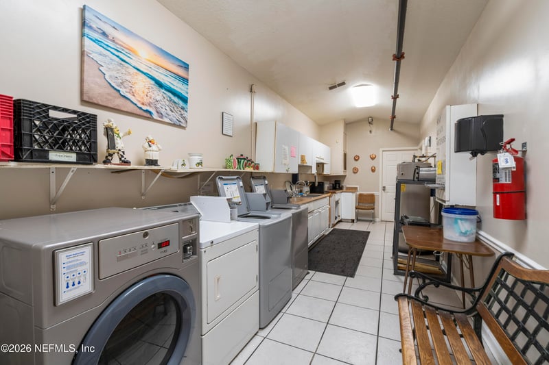 129 N Market St, Jacksonville, FL 32202