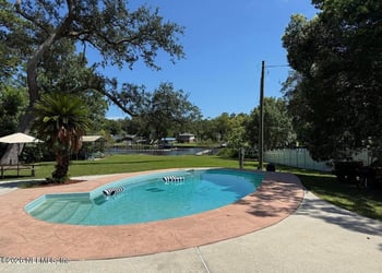 1290 Ovington Rd, Jacksonville, FL 32216