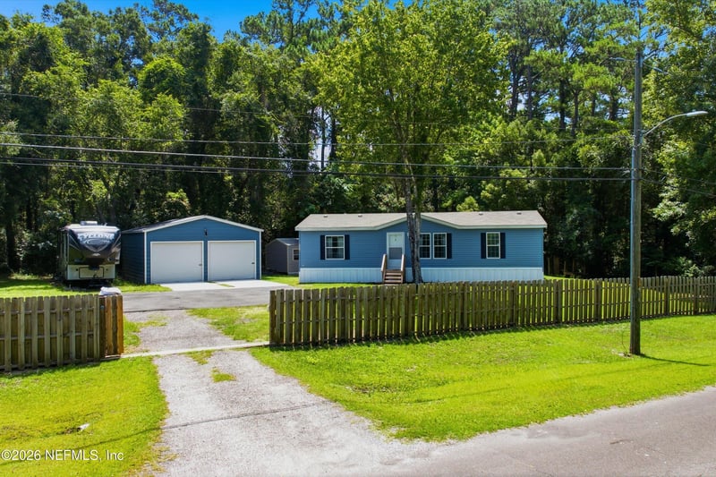 12965 Duval Lake Rd, Jacksonville, FL 32218