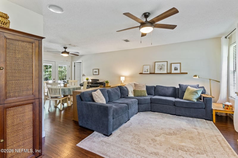 12977 Silver Oak Dr, Jacksonville, FL 32223