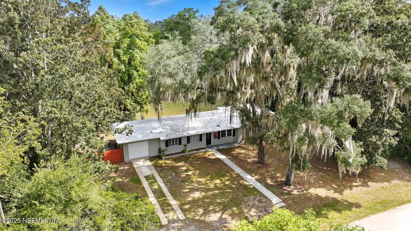 130 SW Peach St, Keystone Heights, FL 32656