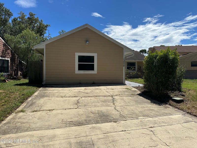 13024 Bent Pine Ct E, Jacksonville, FL 32246