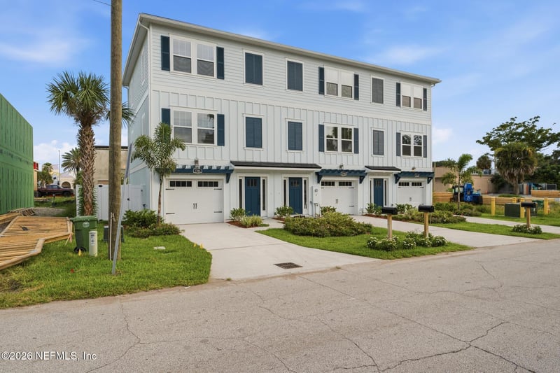 1304 1st Ave N, Jacksonville Beach, FL 32250