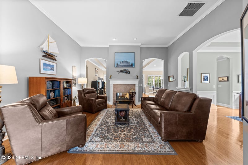 13107 Highland Glen Way E, Jacksonville, FL 32224