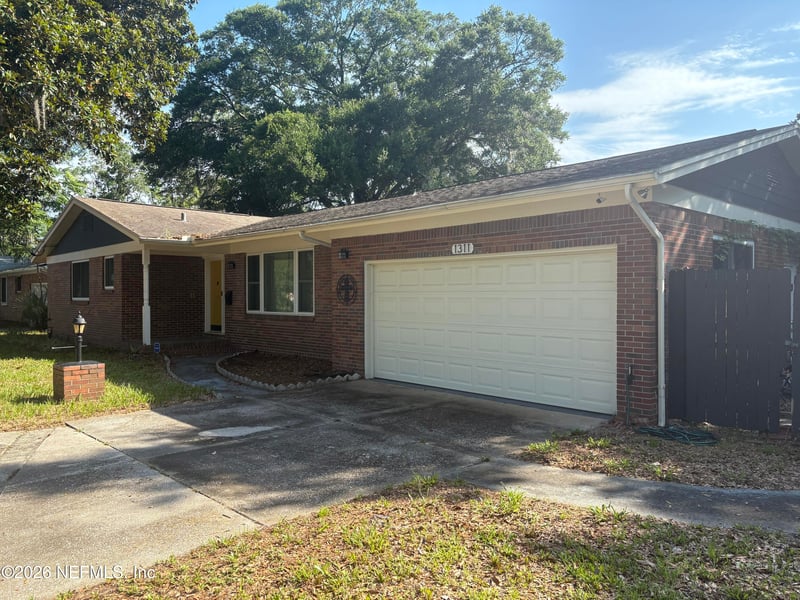 1311 Grandview Dr, Jacksonville, FL 32211