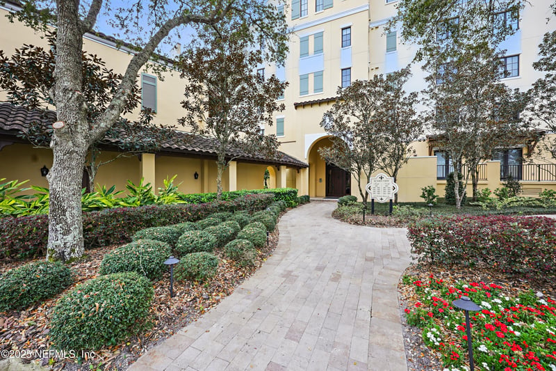 1311 Heritage Manor Dr #101, Jacksonville, FL 32207