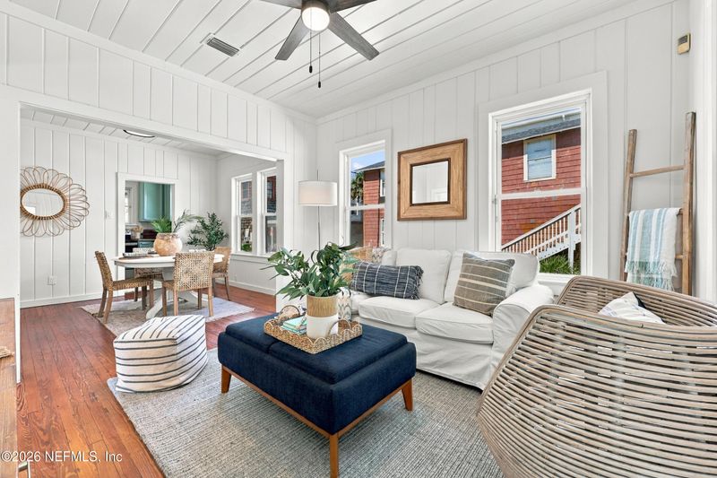 1316 1st St S, Jacksonville Beach, FL 32250