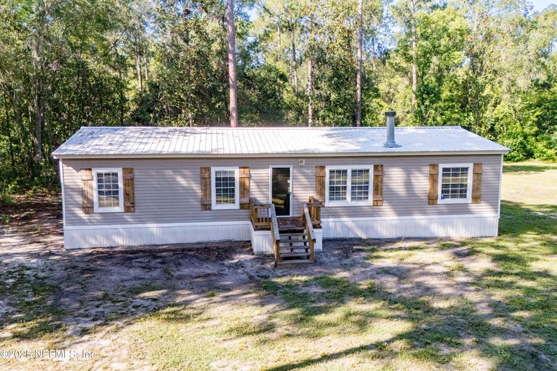 1318 Carter Rd, Lawtey, FL 32058