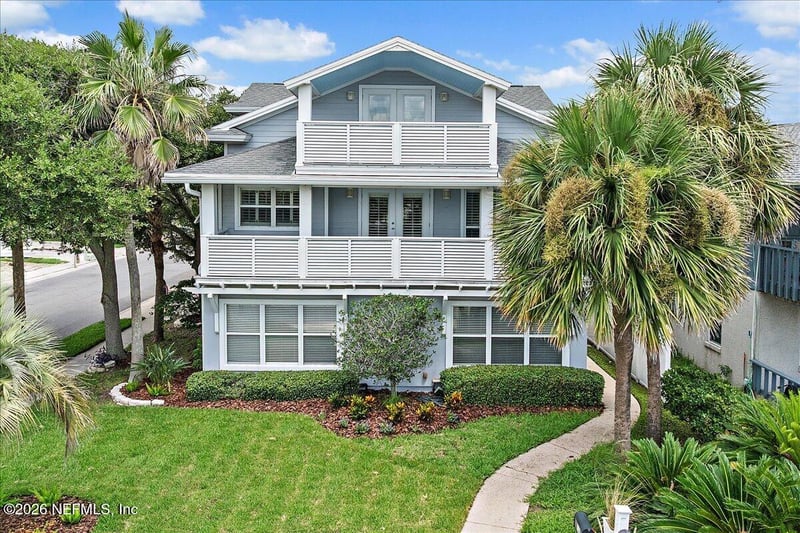 132 Hopkins St, Neptune Beach, FL 32266