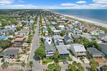 132 Hopkins St, Neptune Beach, FL 32266