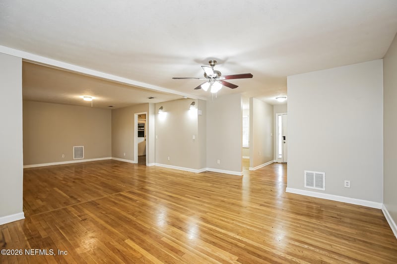 1321 Grandview Dr, Jacksonville, FL 32211