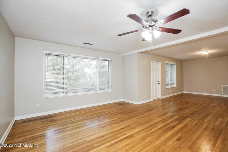 1321 Grandview Dr, Jacksonville, FL 32211