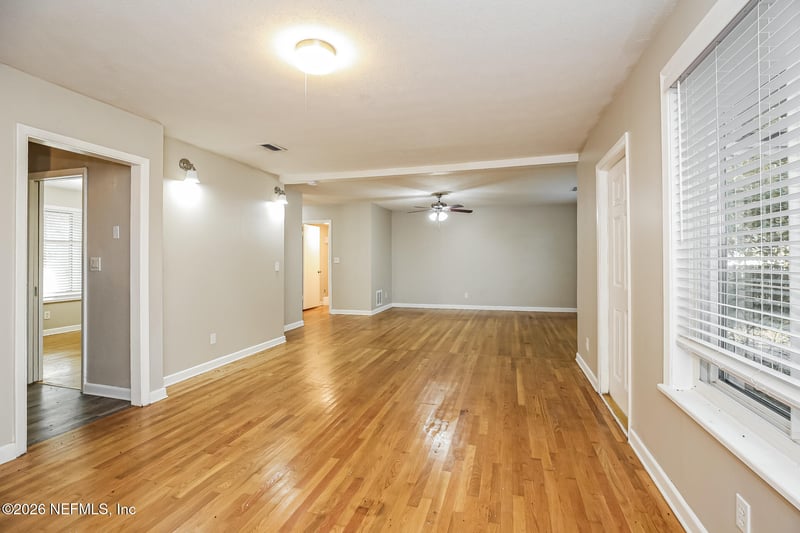 1321 Grandview Dr, Jacksonville, FL 32211