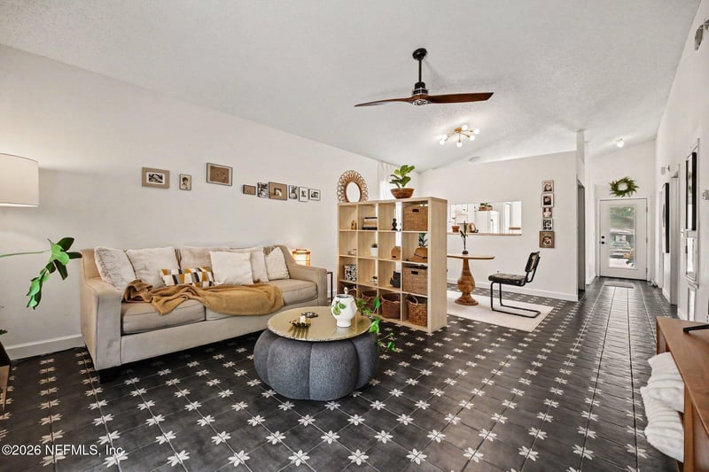 1324 Independence Dr #B, Orange Park, FL 32065