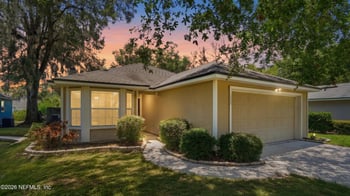 1325 Spruce St, Green Cove Springs, FL 32043