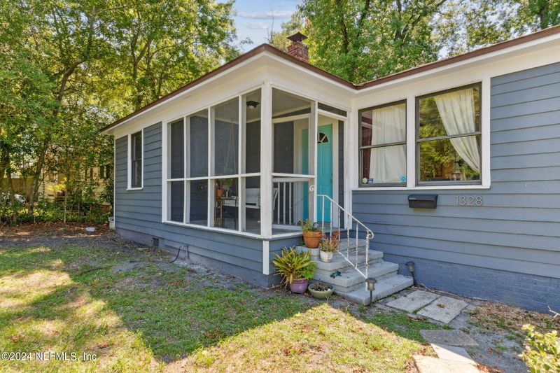 1328 Macarthur St, Jacksonville, FL 32205