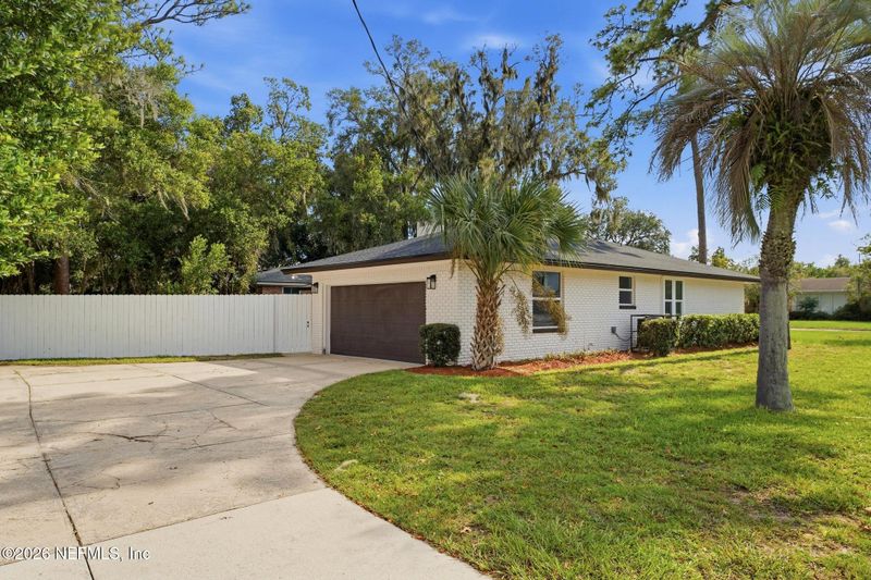 1331 Grandview Dr, Jacksonville, FL 32211
