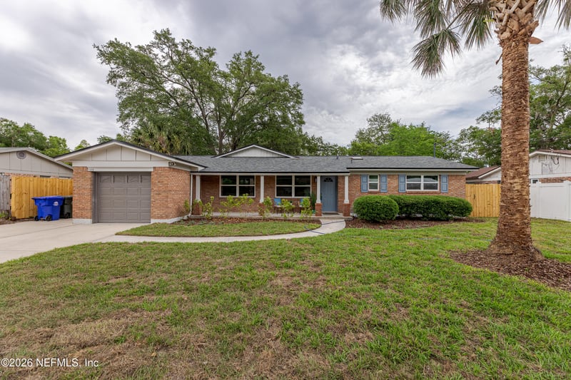 1339 Grove Park Dr, Orange Park, FL 32073