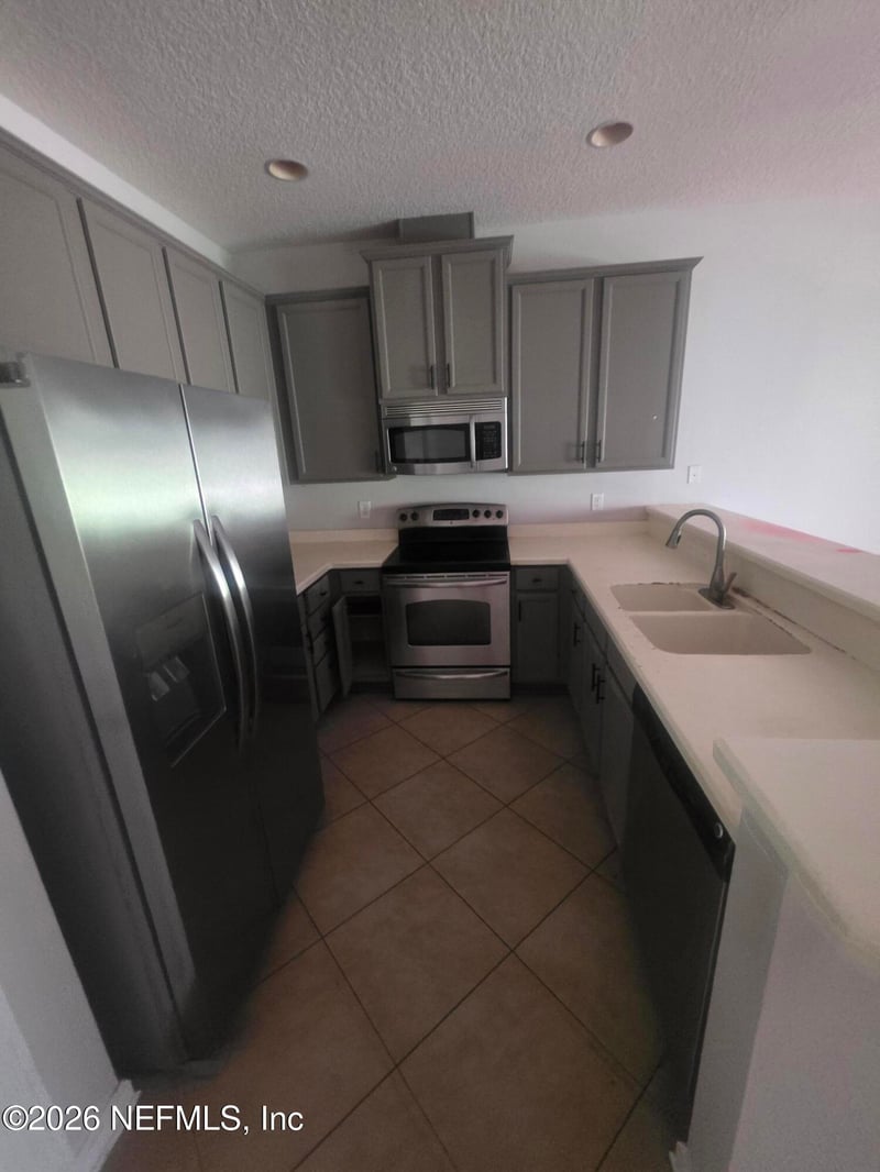 13398 Ocean Mist Dr, Jacksonville, FL 32258
