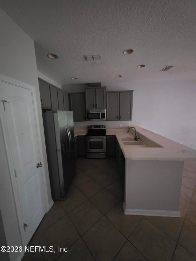 13398 Ocean Mist Dr, Jacksonville, FL 32258