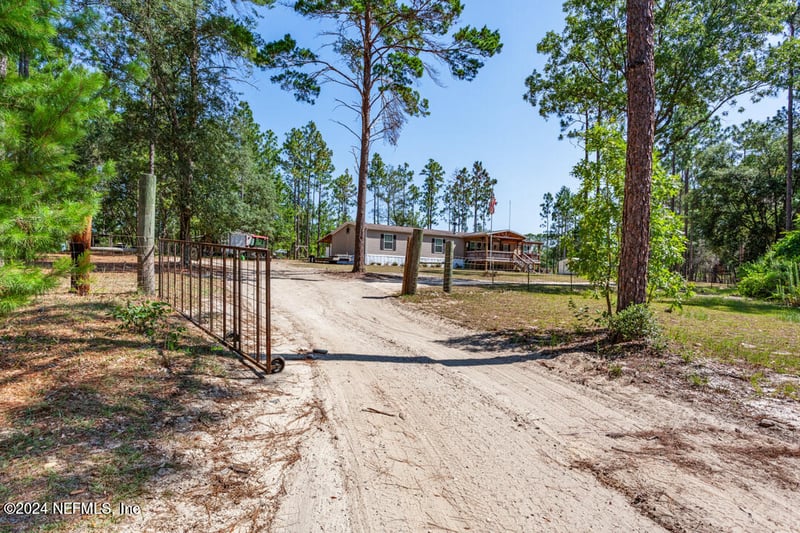 134 Forest Hills Rd, Melrose, FL 32666