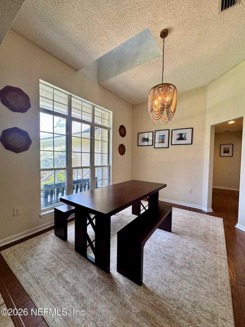 1341 Lindsey Crossing Dr, Jacksonville, FL 32218
