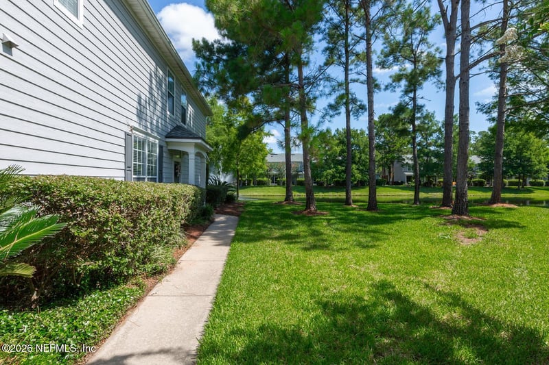 13461 Stone Pond Dr, Jacksonville, FL 32224