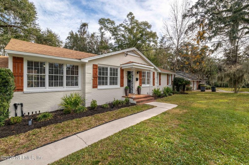 1347 Glengarry Rd, Jacksonville, FL 32207