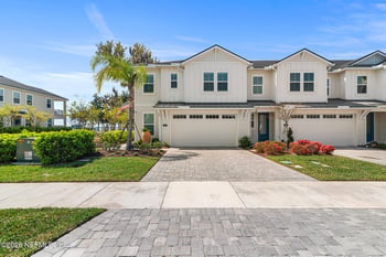 135 Oak Park Dr, St Johns, FL 32259