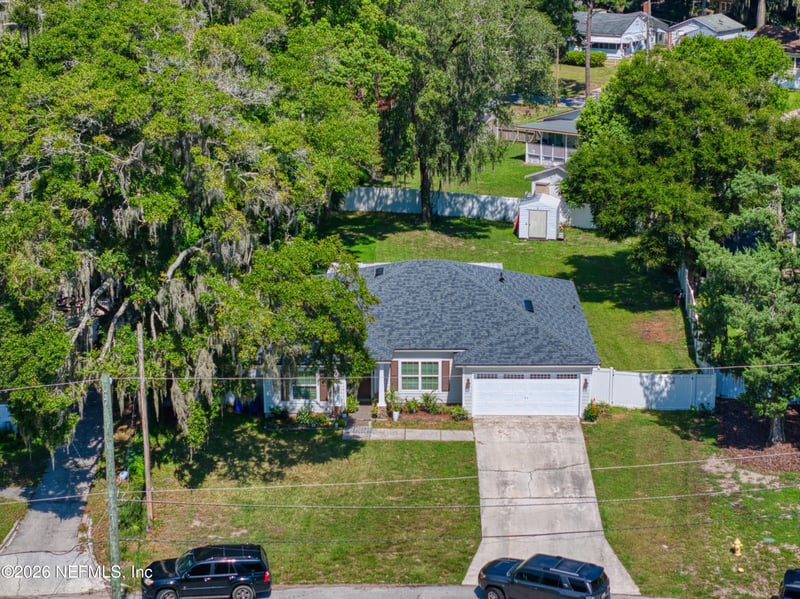 1350 River Hills Cir E, Jacksonville, FL 32211