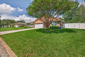 1350 Summit Oaks Dr W, Jacksonville, FL 32221