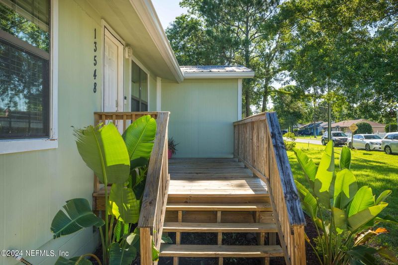 13548 Chauny Rd, Jacksonville, FL 32246