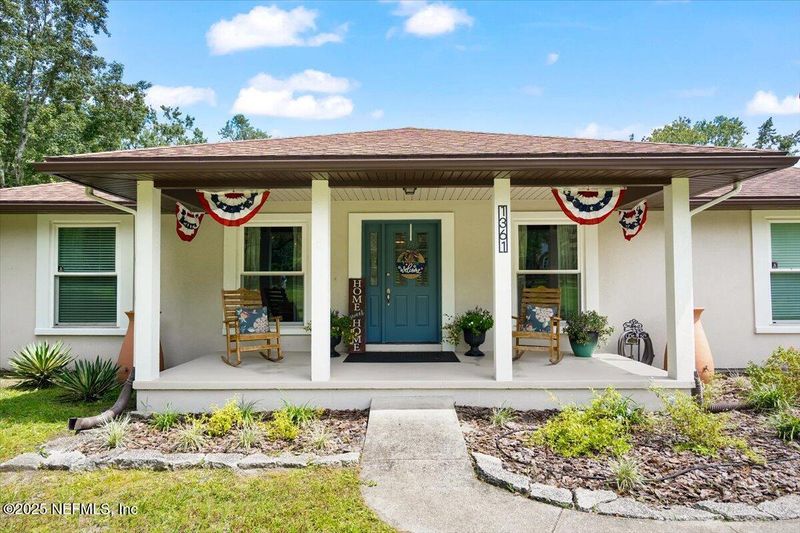 1361 Crystal Sands Dr, Jacksonville, FL 32218