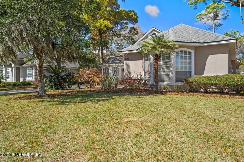 13619 Marsh Harbor Dr N, Jacksonville, FL 32225