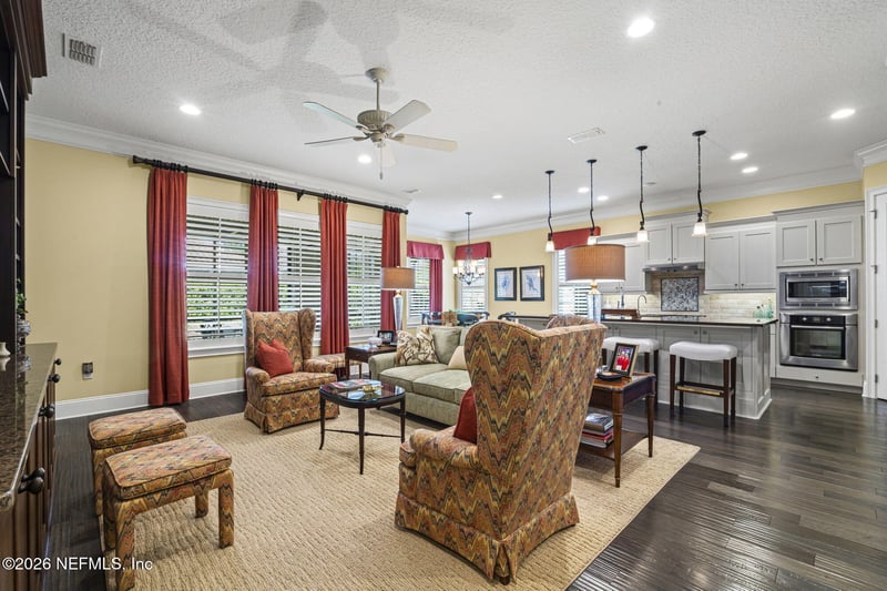 1363 Heritage Manor Dr, Jacksonville, FL 32207