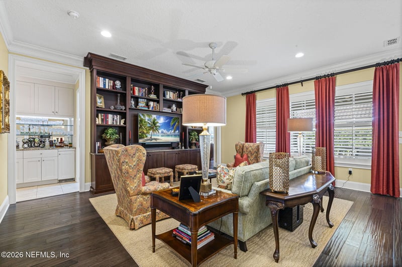 1363 Heritage Manor Dr, Jacksonville, FL 32207