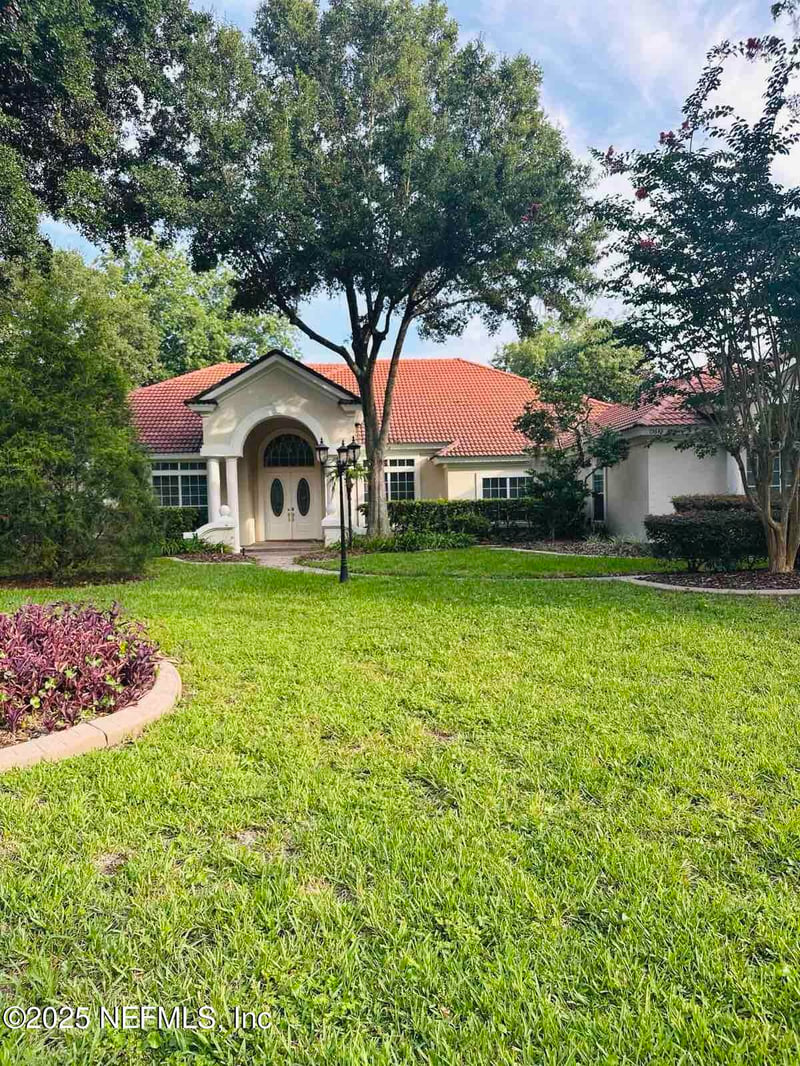 13643 Marsh Harbor Dr N, Jacksonville, FL 32225