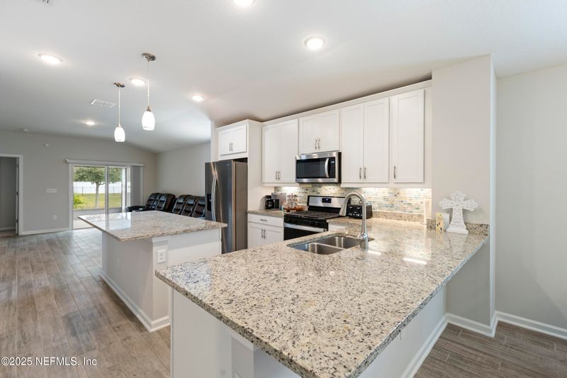 13695 Holsinger Blvd, Jacksonville, FL 32256