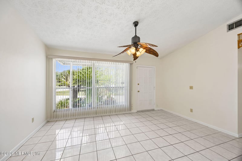 137 Mango Ct, Middleburg, FL 32068