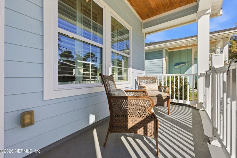 1370 Camelia St, Atlantic Beach, FL 32233