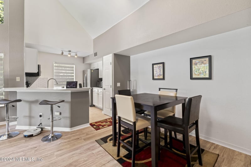 13703 Richmond Park Dr #1406, Jacksonville, FL 32224