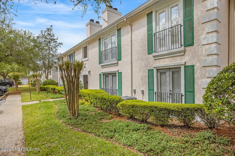 13715 Richmond Park Dr #903, Jacksonville, FL 32224