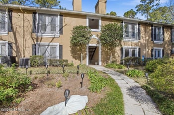 13727 Richmond Park Dr N #204, Jacksonville, FL 32224