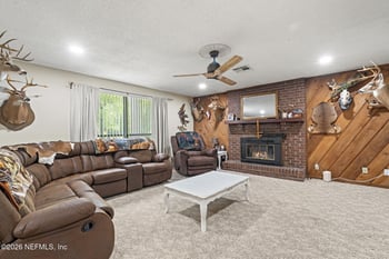 13733 John Williams Rd, Sanderson, FL 32087