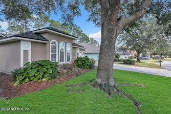 13781 Shady Woods St N, Jacksonville, FL 32224