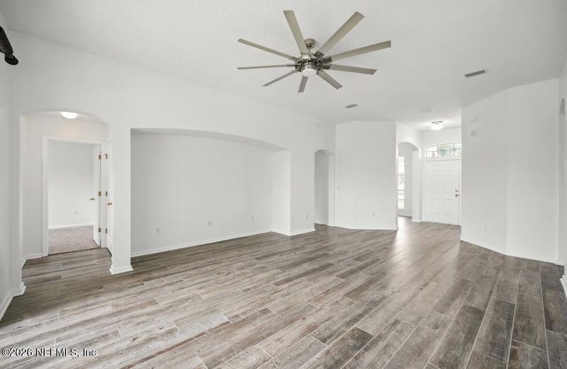 13796 Fish Eagle Dr W, Jacksonville, FL 32226